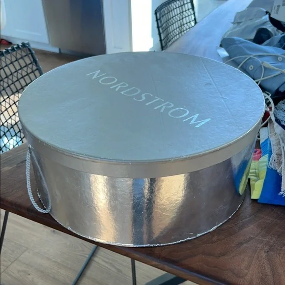 Purple and Black Women's Hat.Felt with leather cutout accent brim. In box - Picture 4 of 5